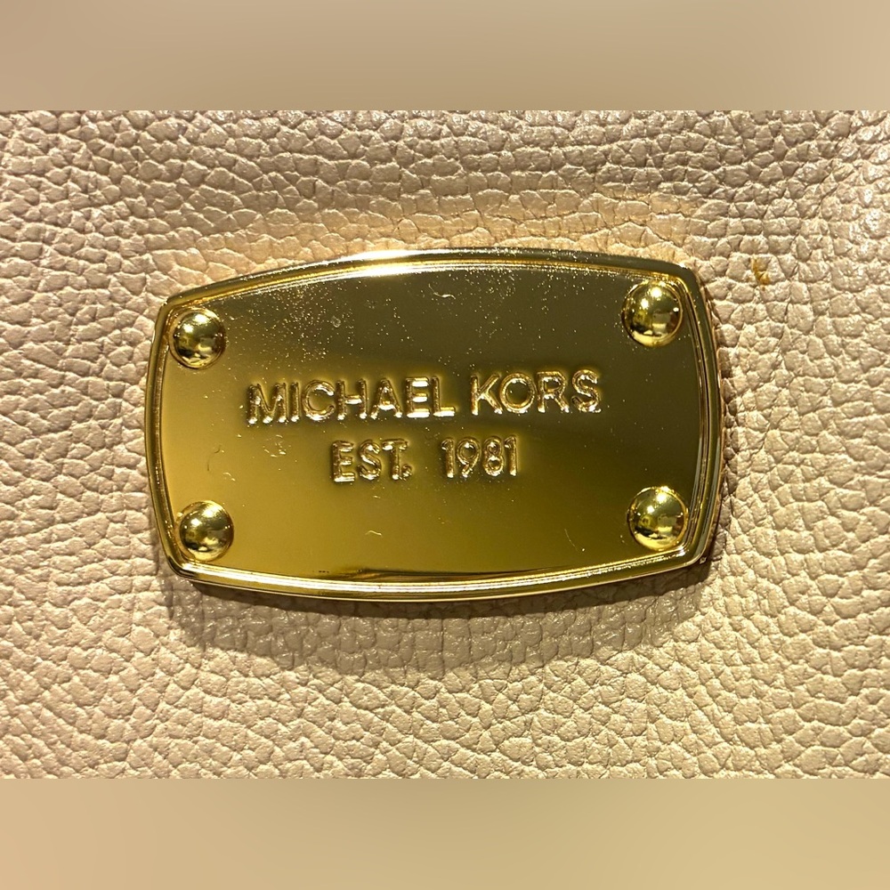 Michael Kors Double Zip Satchel  Crossbody And Double Handle Beige - Picture 14 of 16